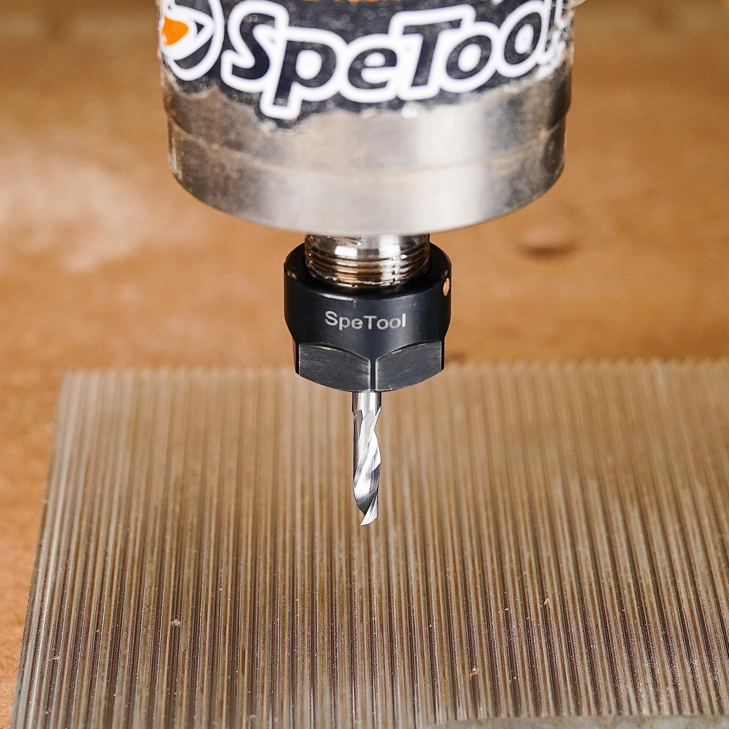 SpeTool Fresa CNC 6mm de Carburo de Tungsteno Sólido para Aluminio y Madera - Un Solo Filo, Longitud de Corte 22mm - para Latón