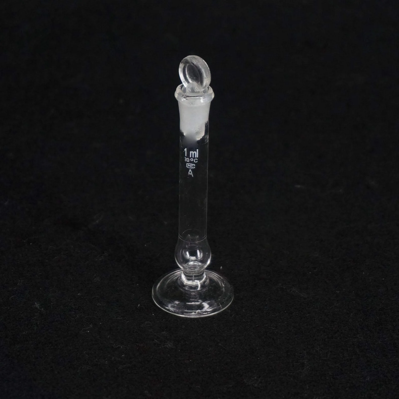 Laboratorio matraz volumétrico de medición de Vidrio borosilicato 1 ml con tapón y Base